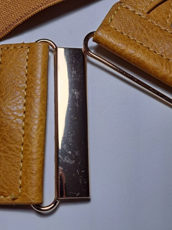 Womens Gold Elastic Waist Belt With Braided Faux Leather Accent & Metal Clasp - Picture 4 of 10